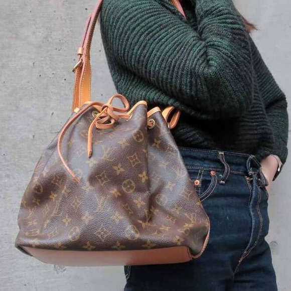Louis Vuitton Handbags - 💎✨BEAUTIFUL✨💎Authentic Louis Vuitton Monogram Petit Noe Shoulder Bag